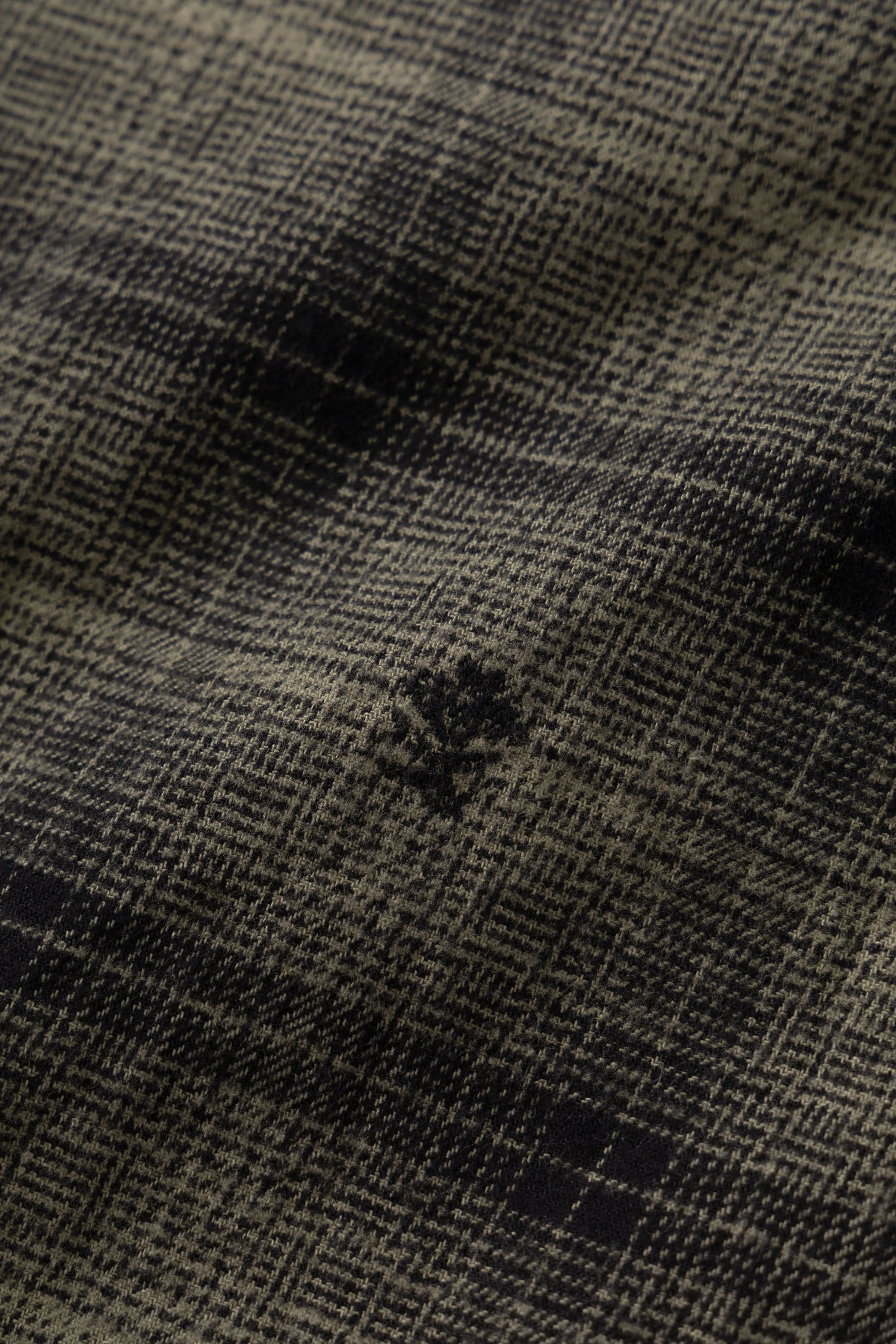 Thistle Plaid Padded Work Vest - Olive - Image 9